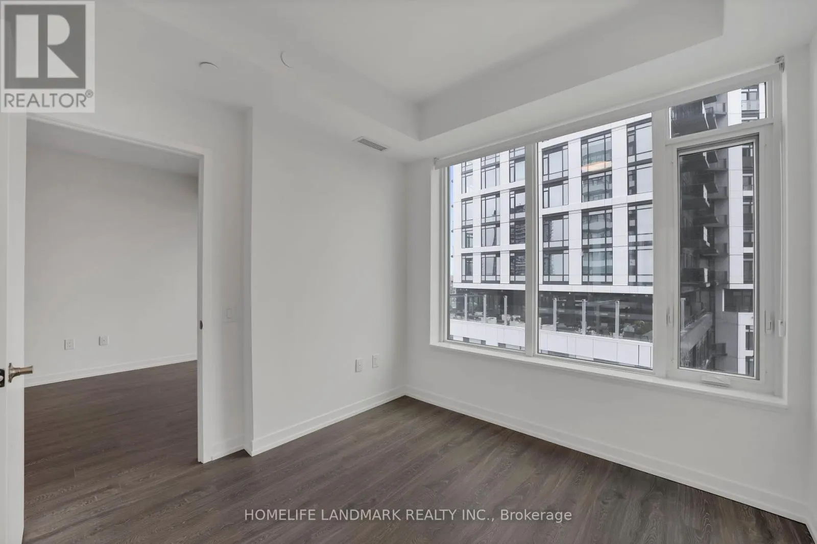 905 - 2485 EGLINTON AVENUE W
