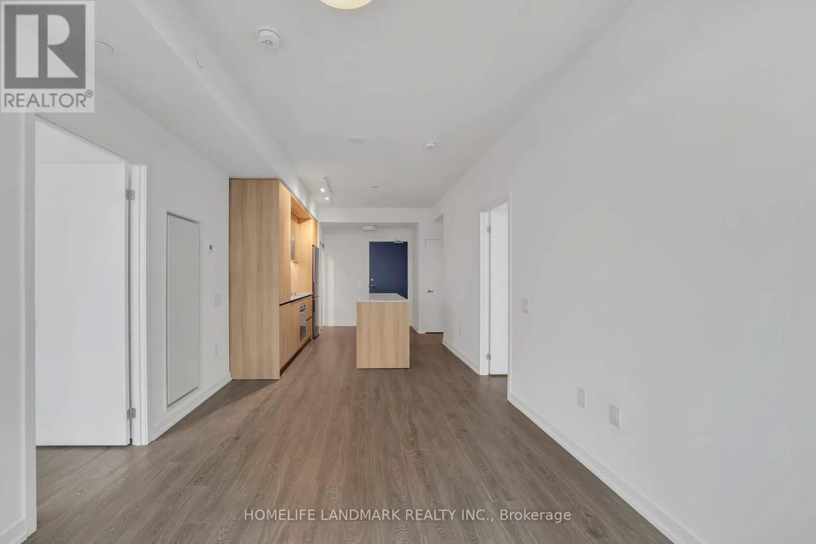 905 - 2485 EGLINTON AVENUE W