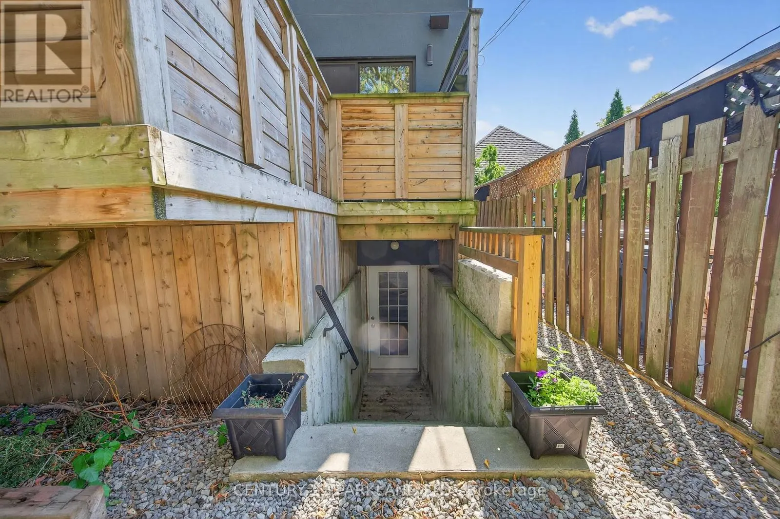 10 REXFORD ROAD