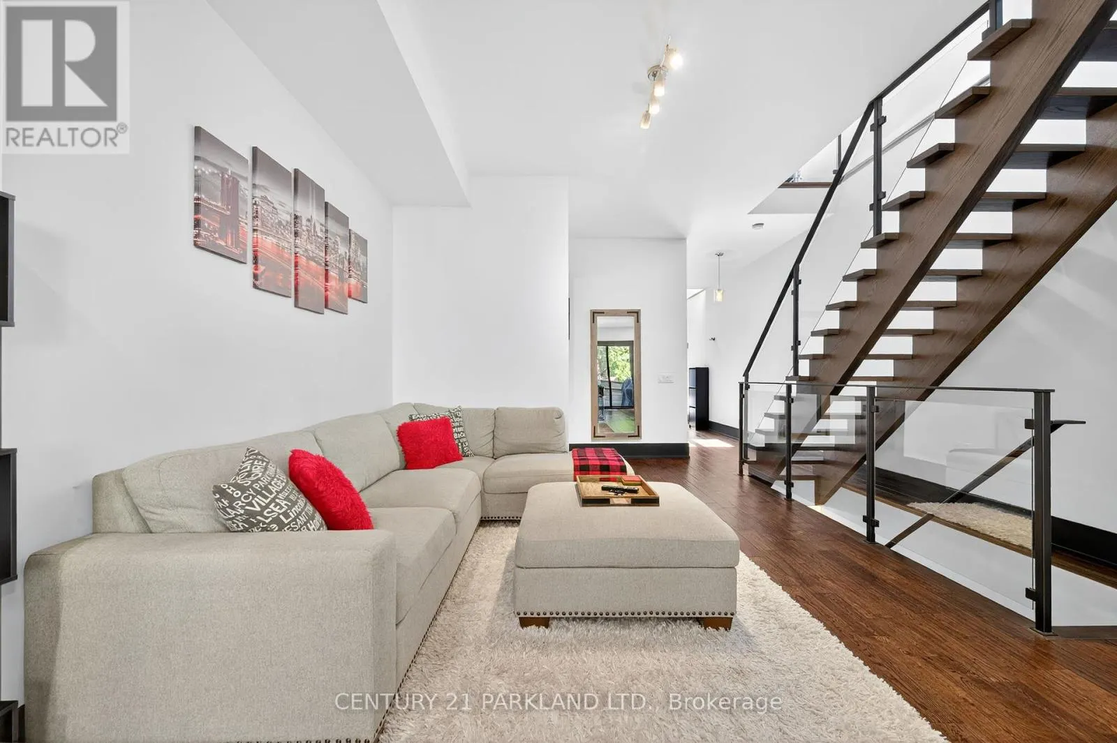 10 REXFORD ROAD
