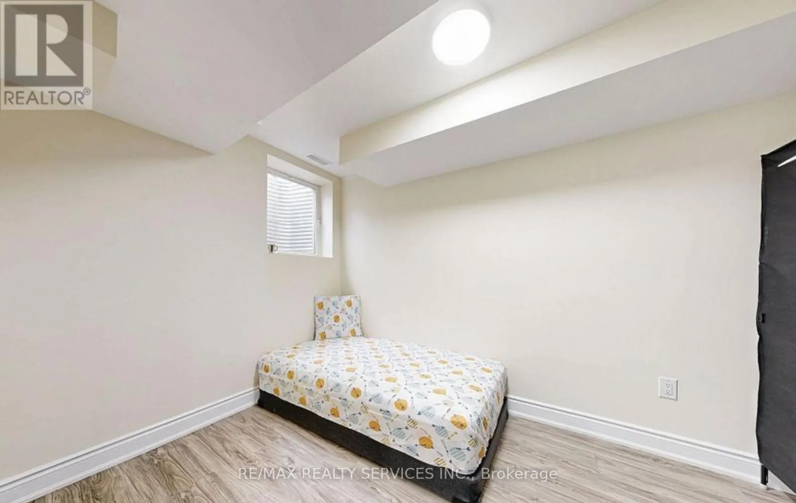 (BASEMENT) - 7095 VILLAGE WALK