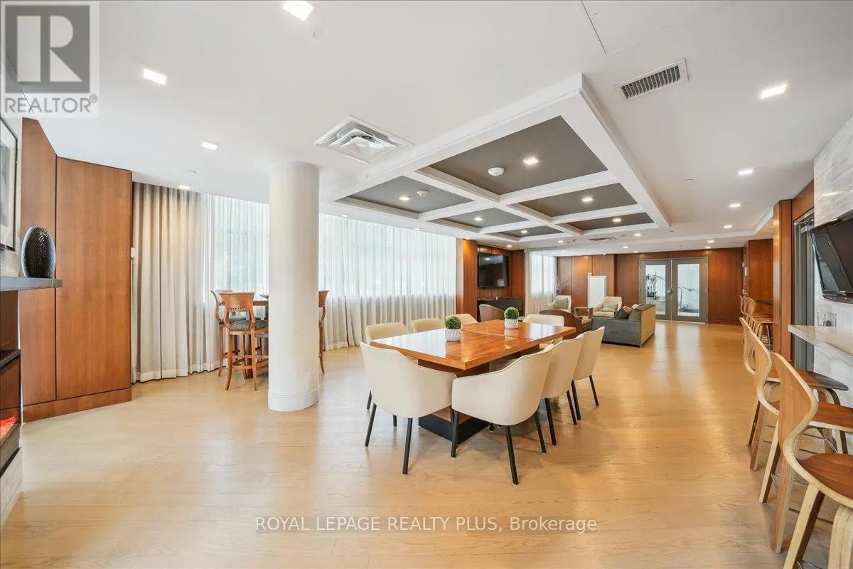 105 - 1575 LAKESHORE ROAD W