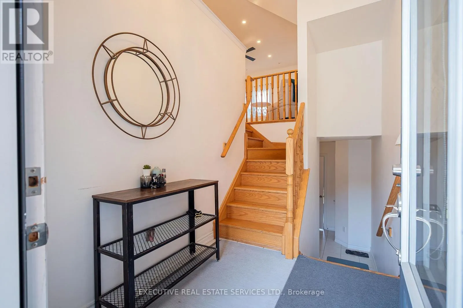 6 ABERCOVE CLOSE