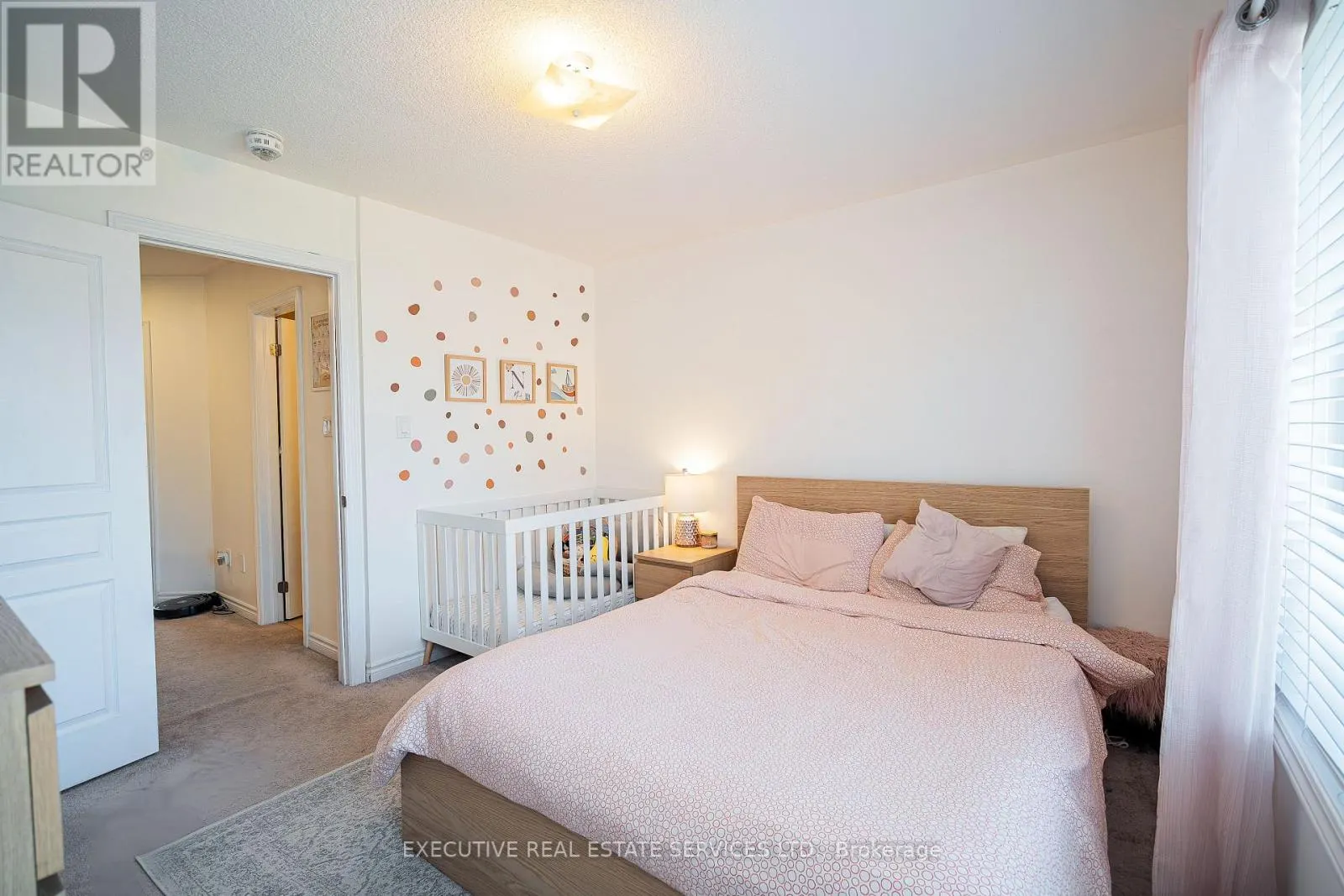6 ABERCOVE CLOSE