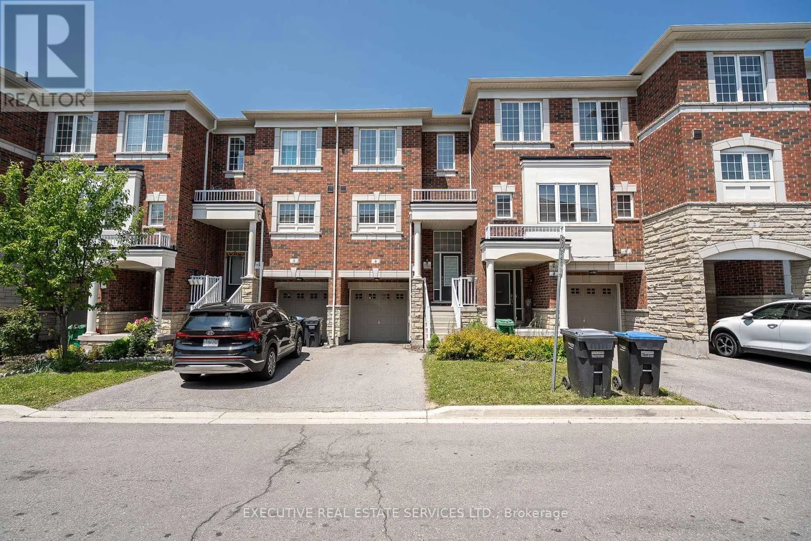 6 ABERCOVE CLOSE