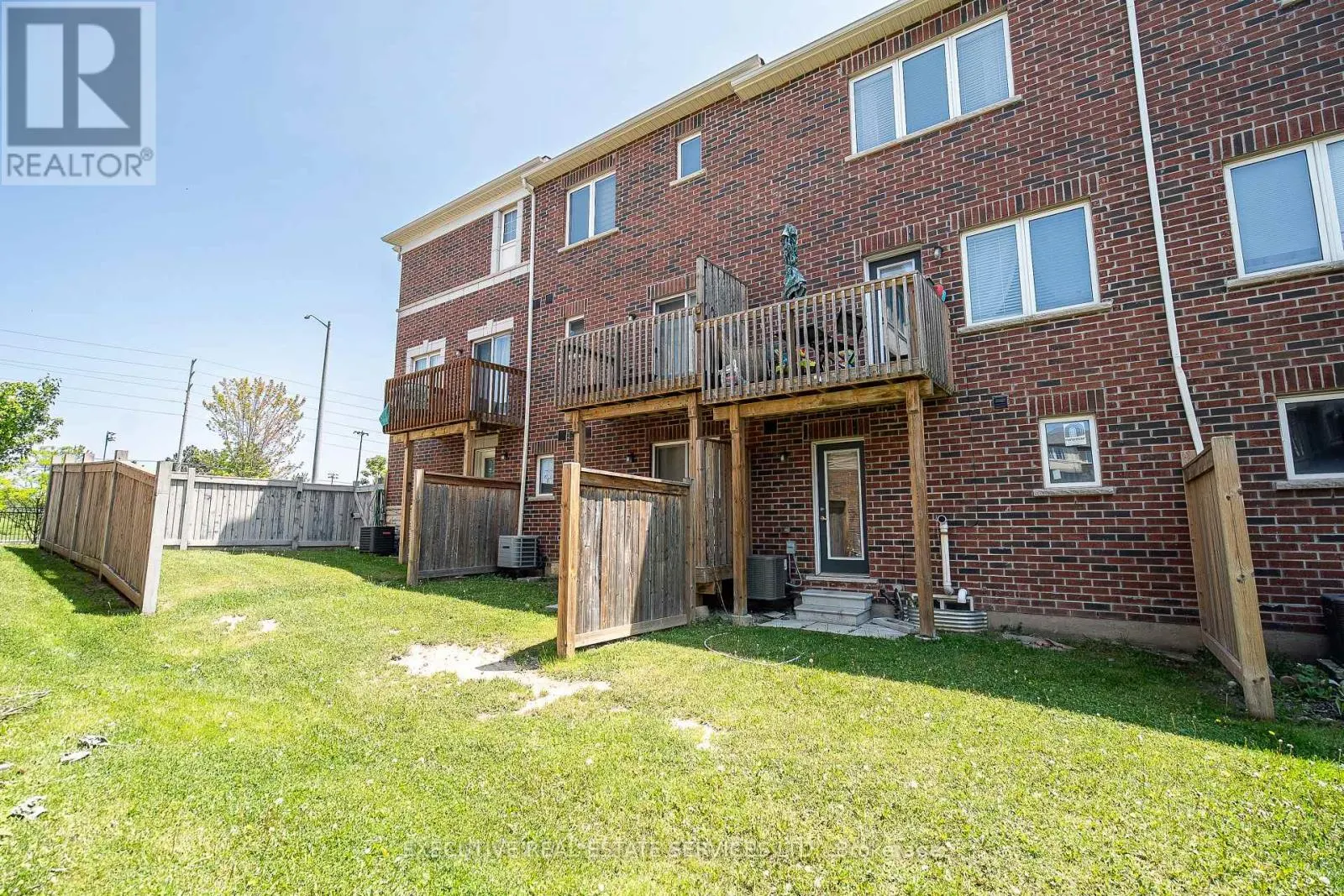 6 ABERCOVE CLOSE