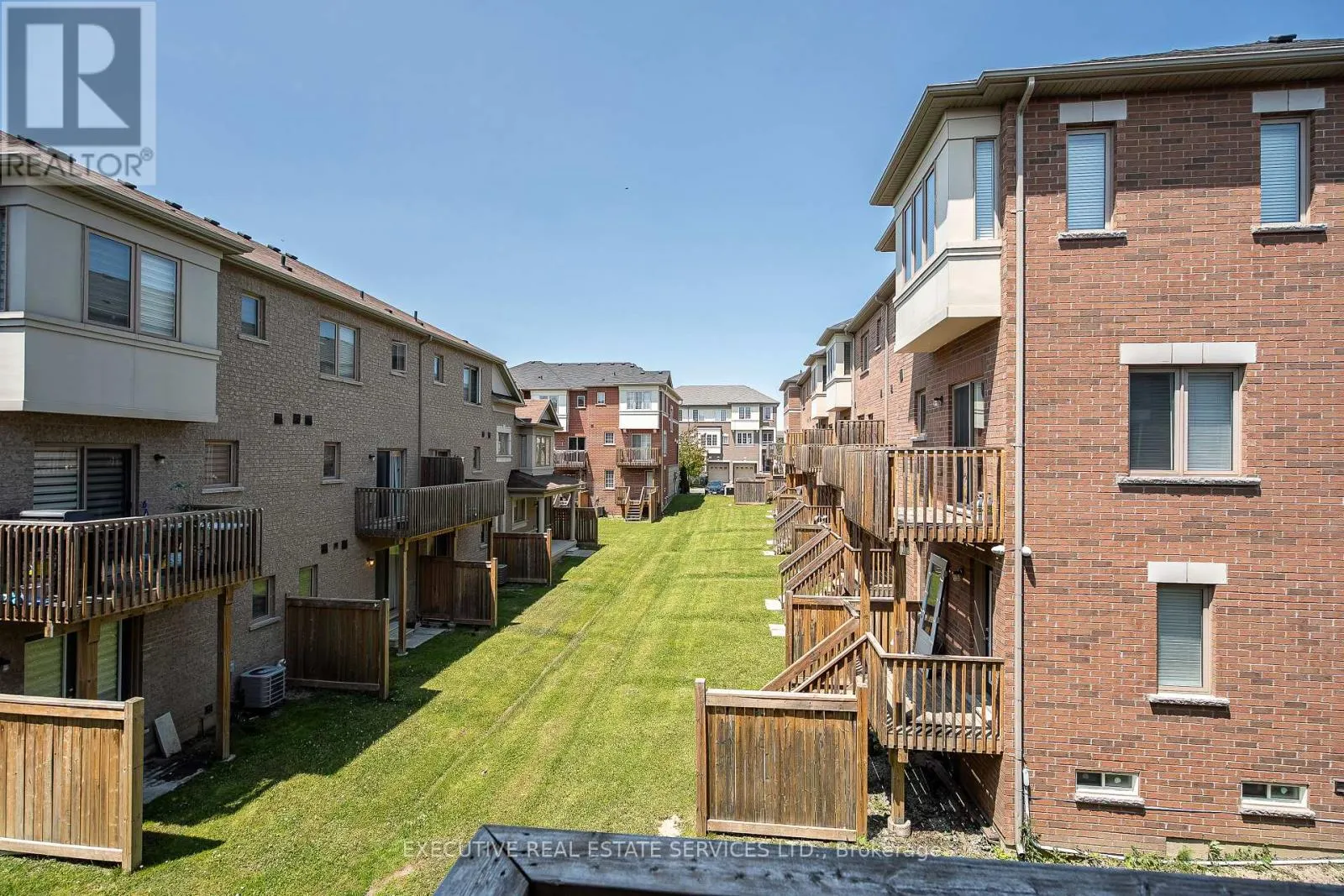 6 ABERCOVE CLOSE