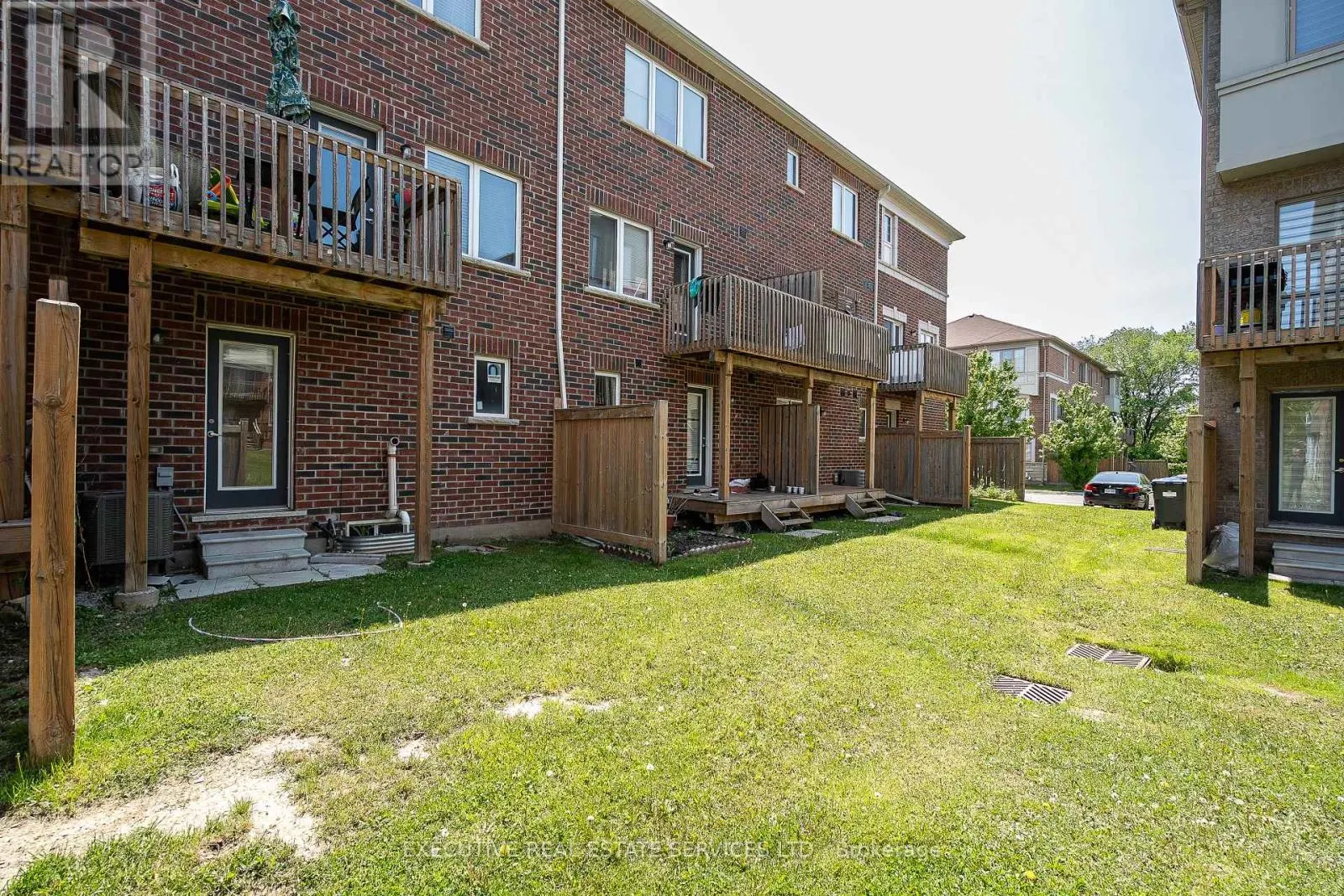 6 ABERCOVE CLOSE