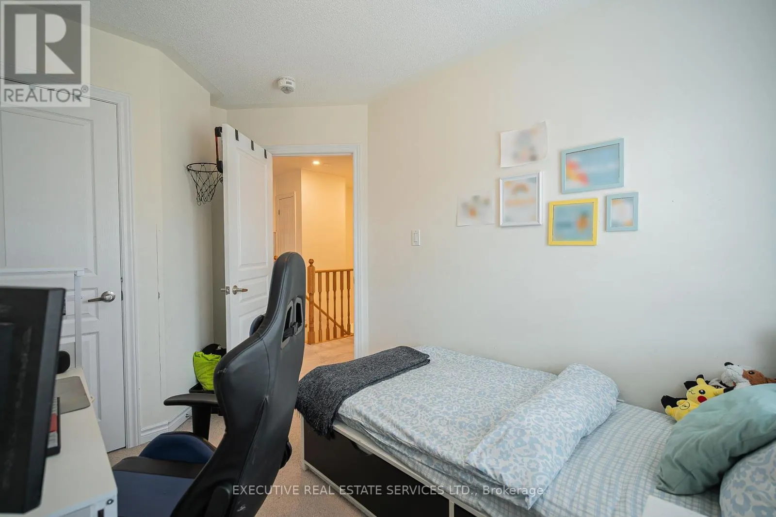 6 ABERCOVE CLOSE