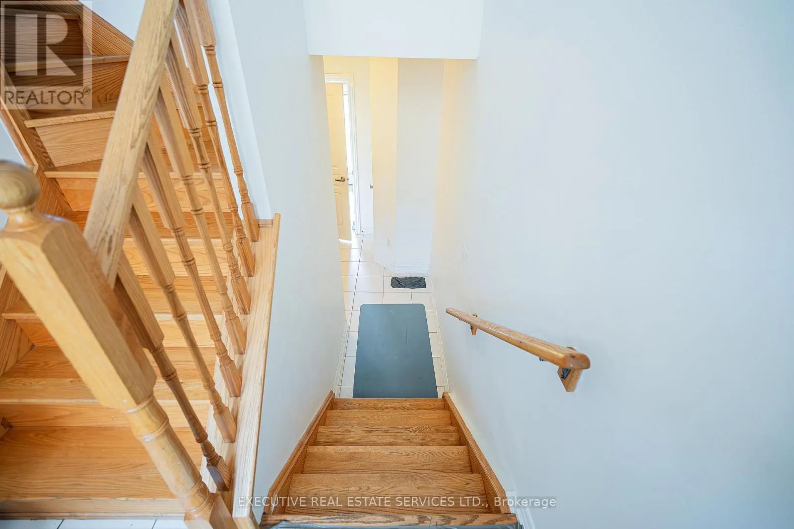 6 ABERCOVE CLOSE