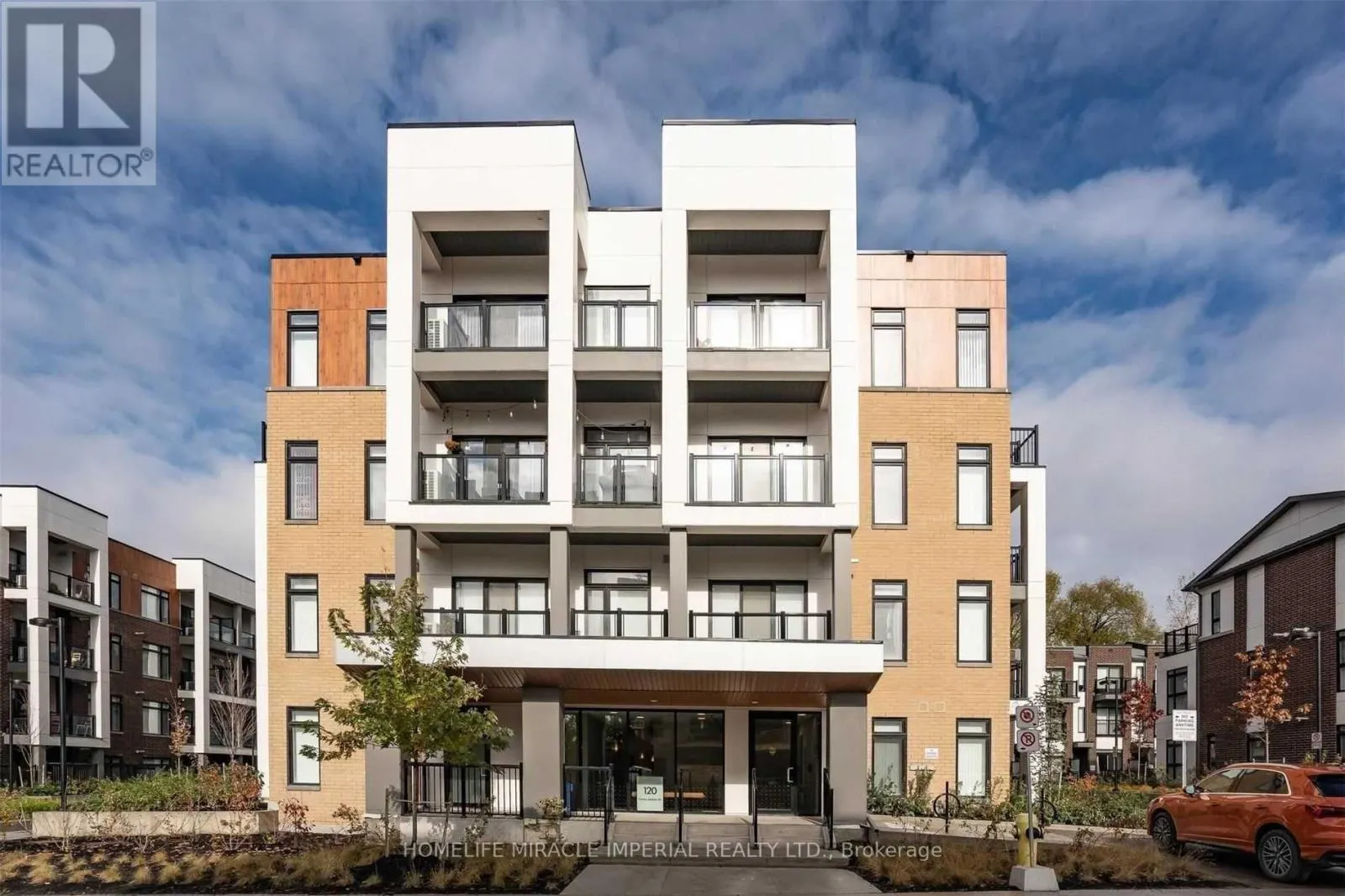302 - 120 CANON JACKSON DRIVE