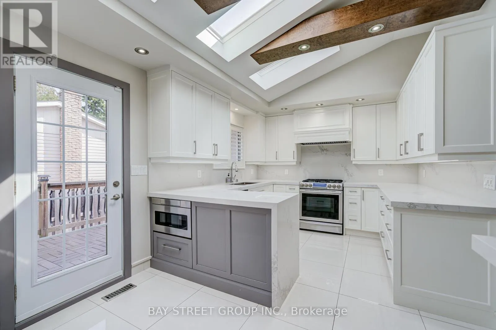 500 TIPPERTON CRESCENT