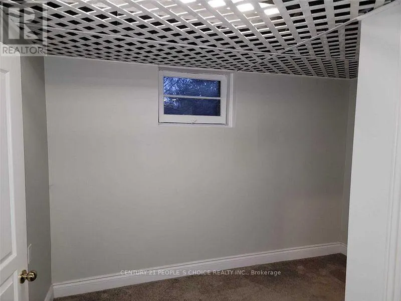LWR LVL - 1482 FISHER AVENUE