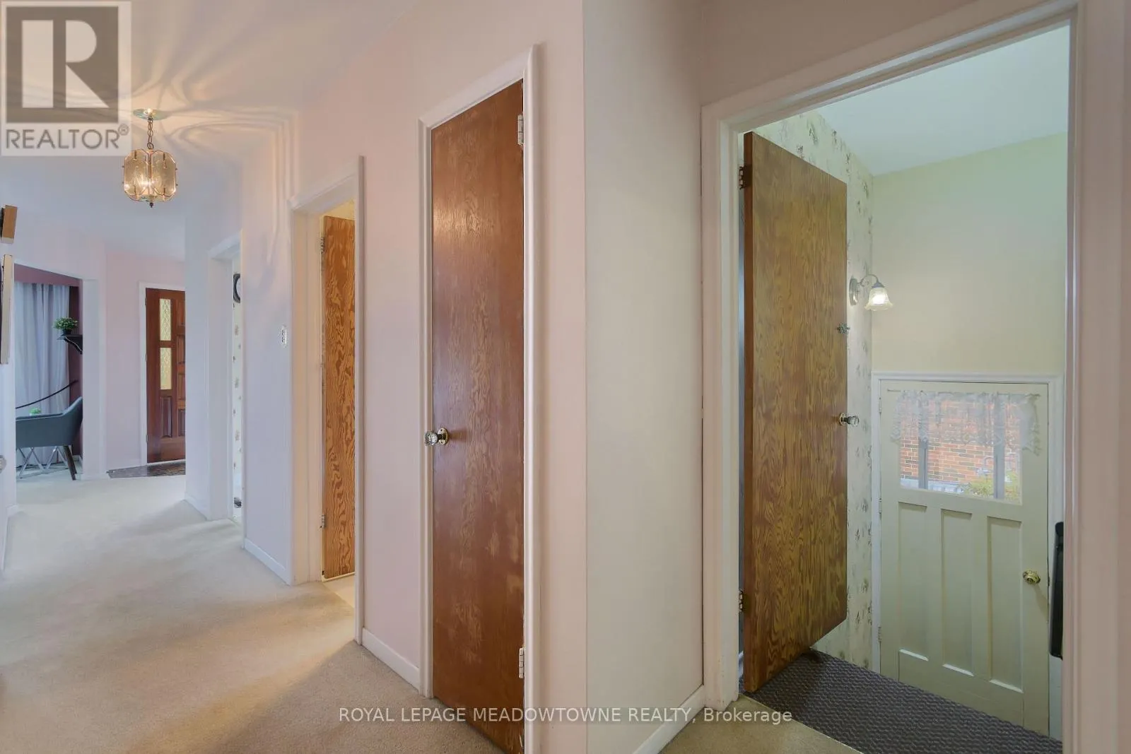 36 HEWSON CRESCENT
