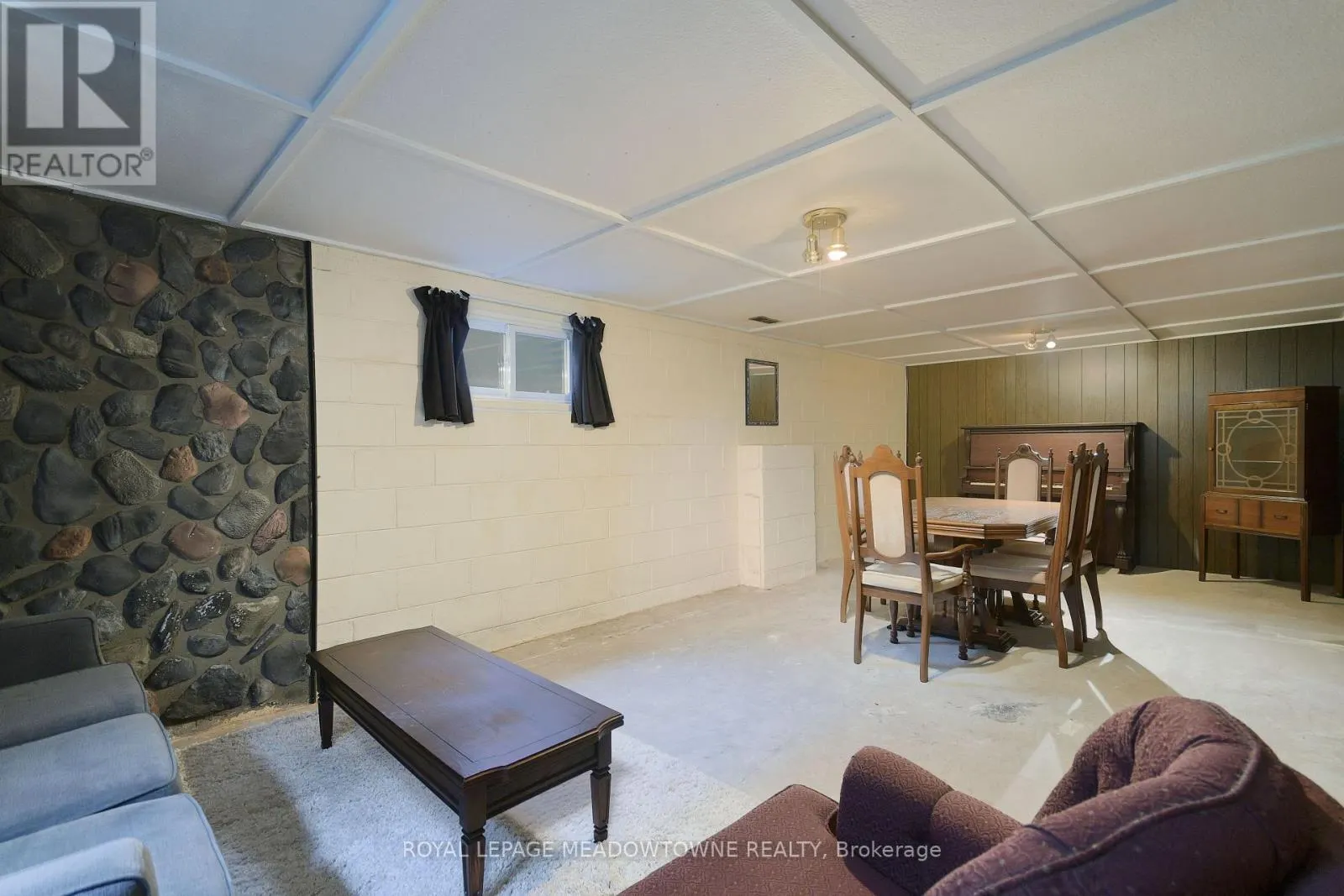 36 HEWSON CRESCENT