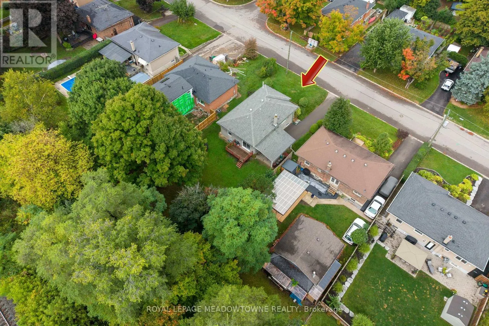 36 HEWSON CRESCENT