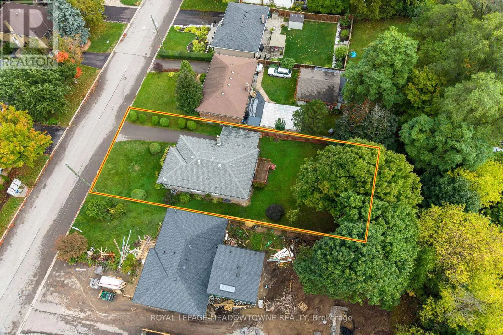 36 HEWSON CRESCENT