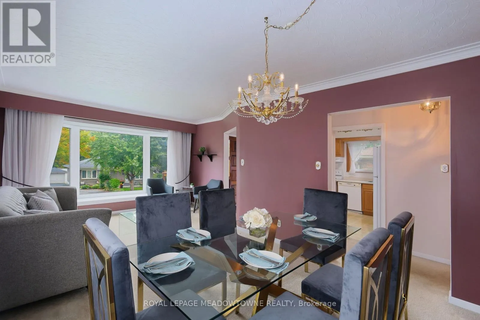 36 HEWSON CRESCENT