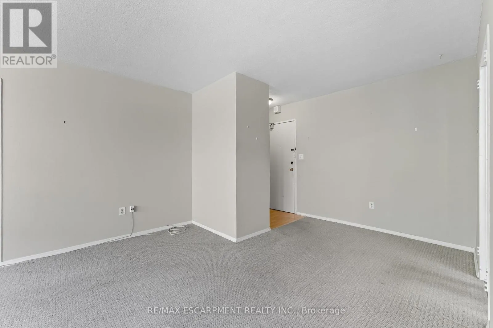 305 - 2263 MARINE DRIVE