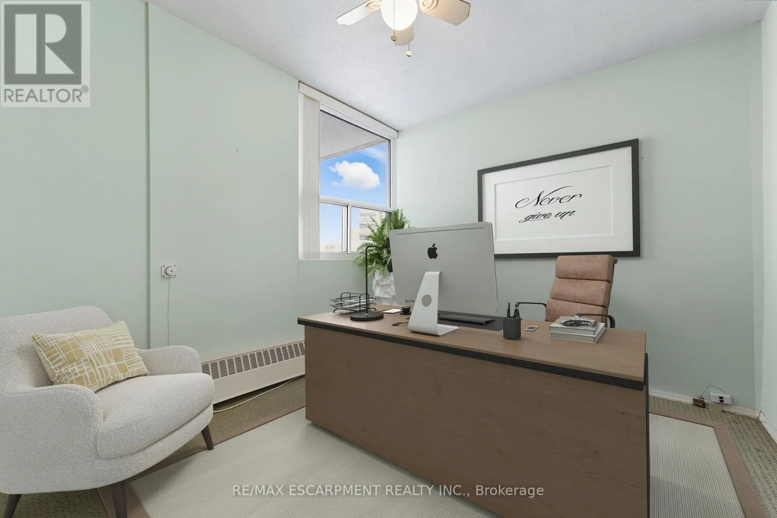 305 - 2263 MARINE DRIVE