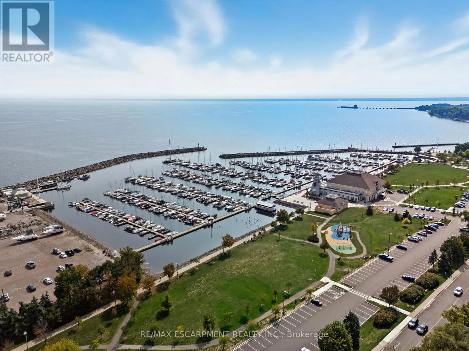 305 - 2263 MARINE DRIVE