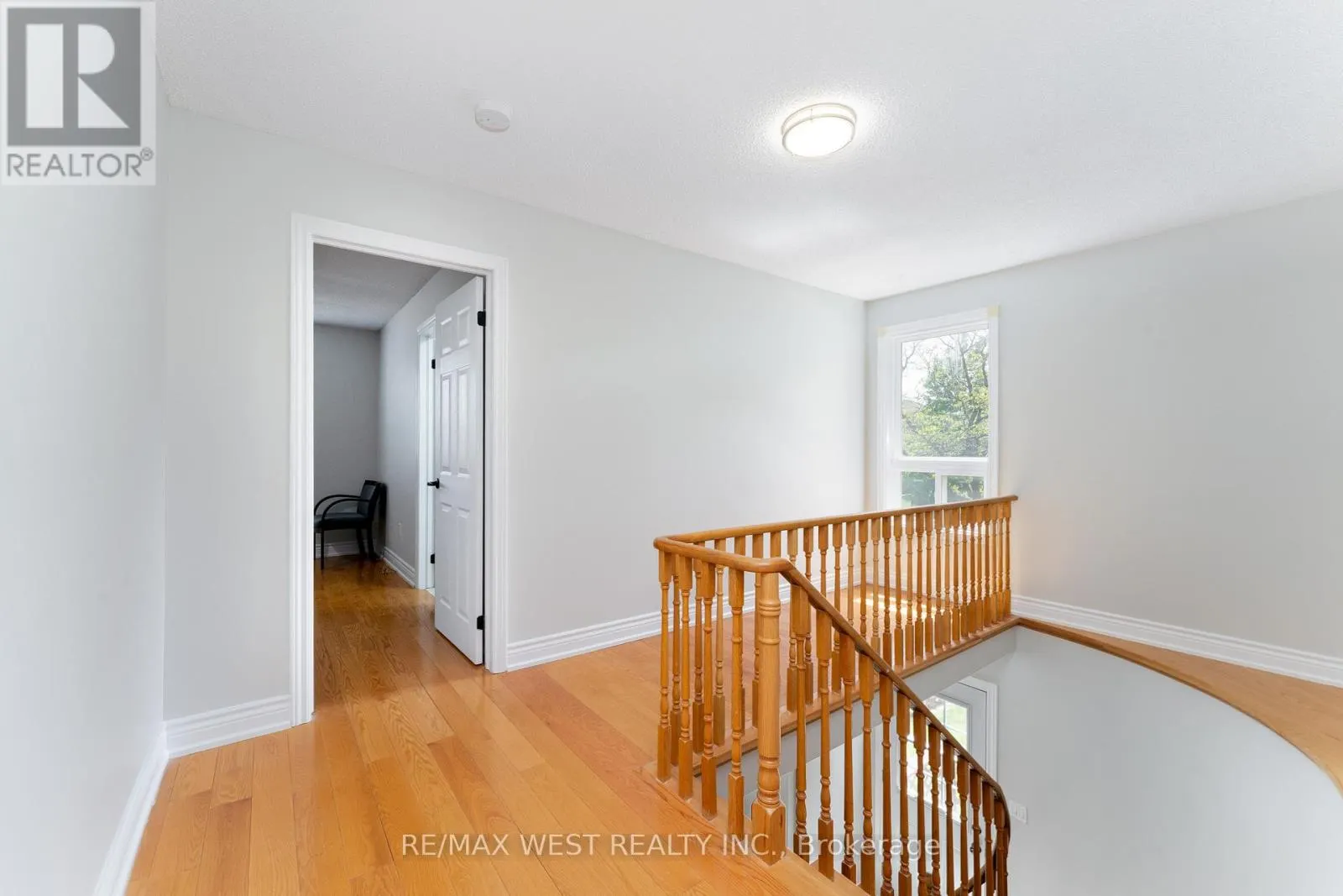991 MANNINGTON LANE