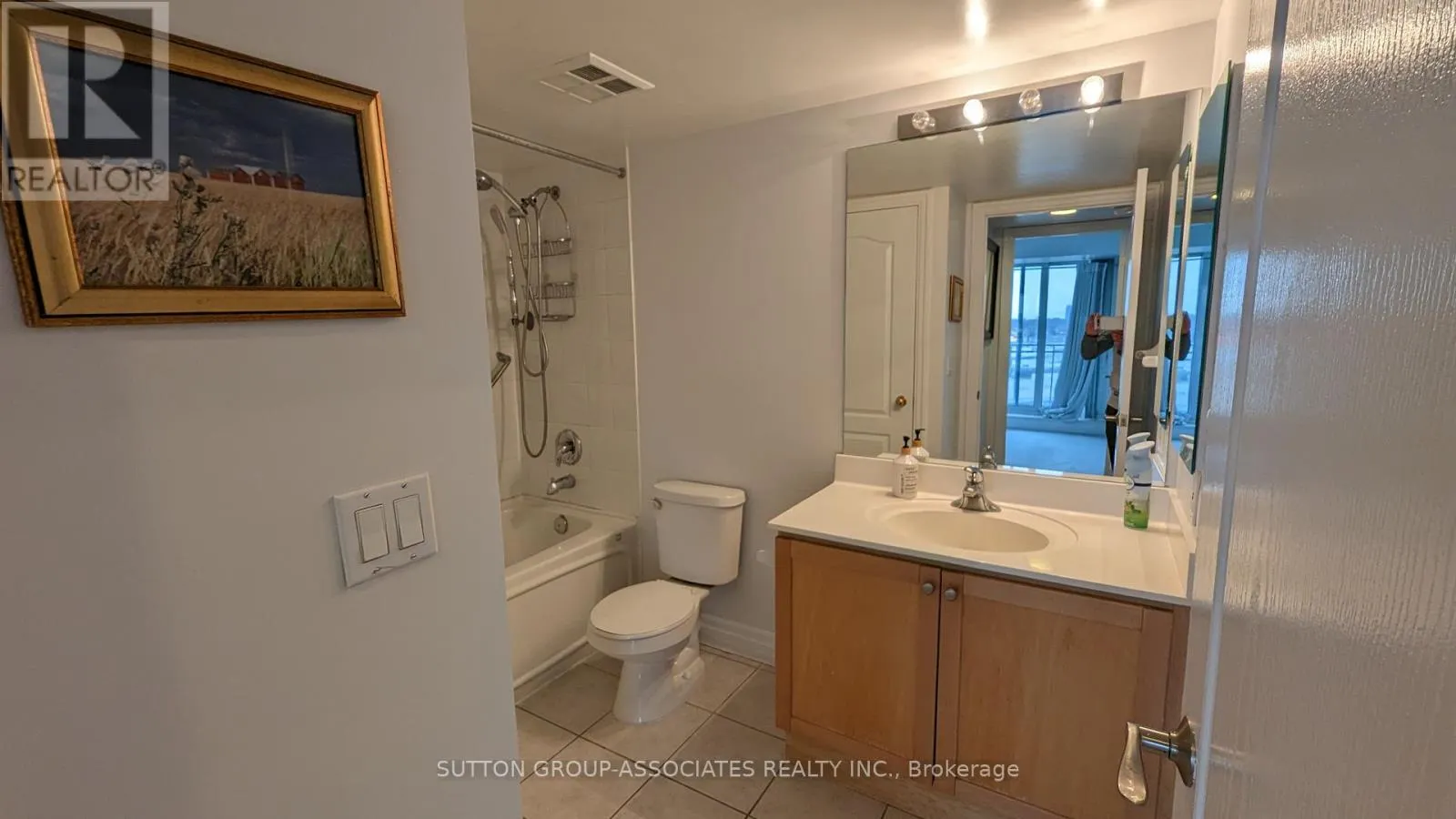 1204 - 2121 LAKE SHORE BOULEVARD W