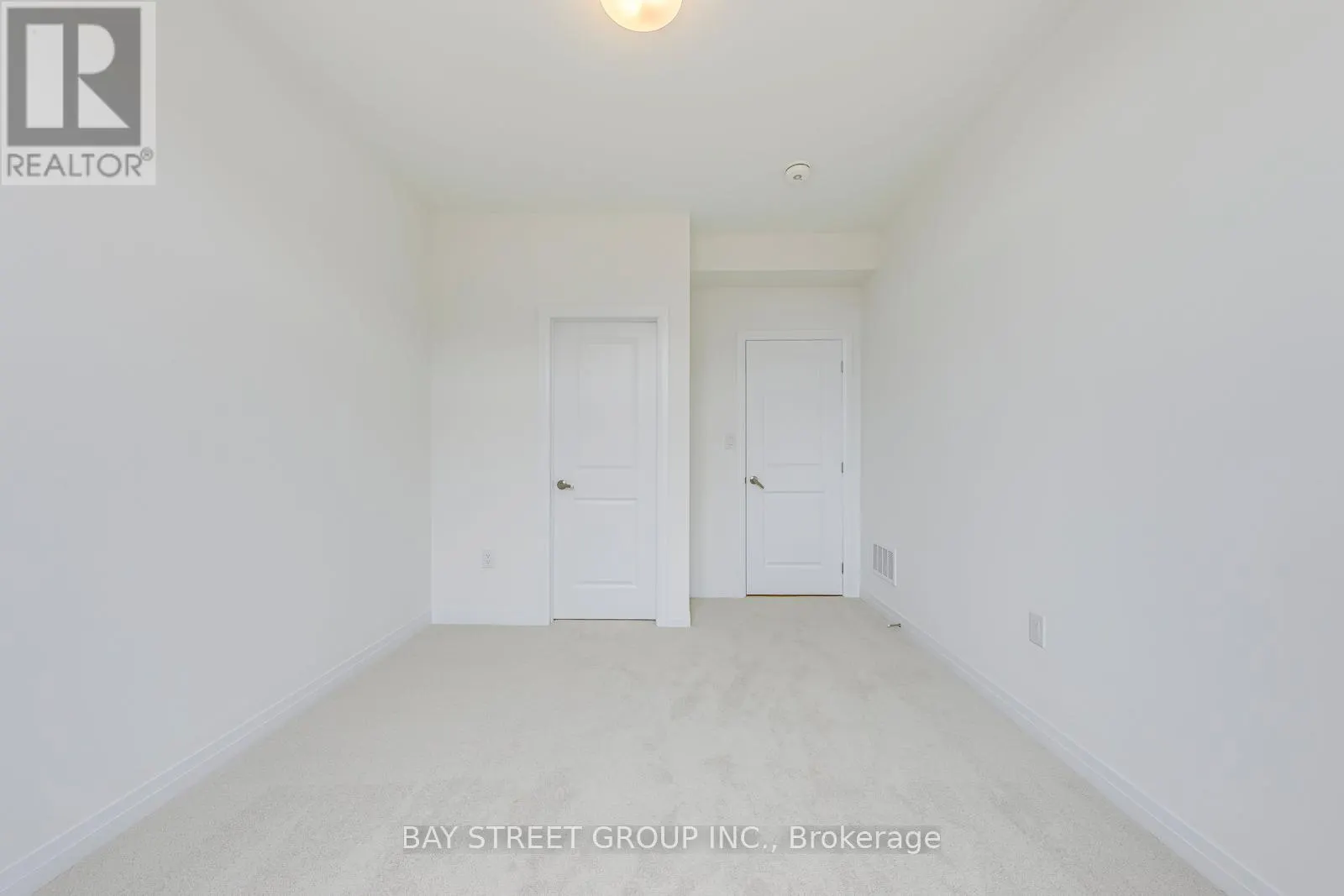 3226 CRYSTAL DRIVE