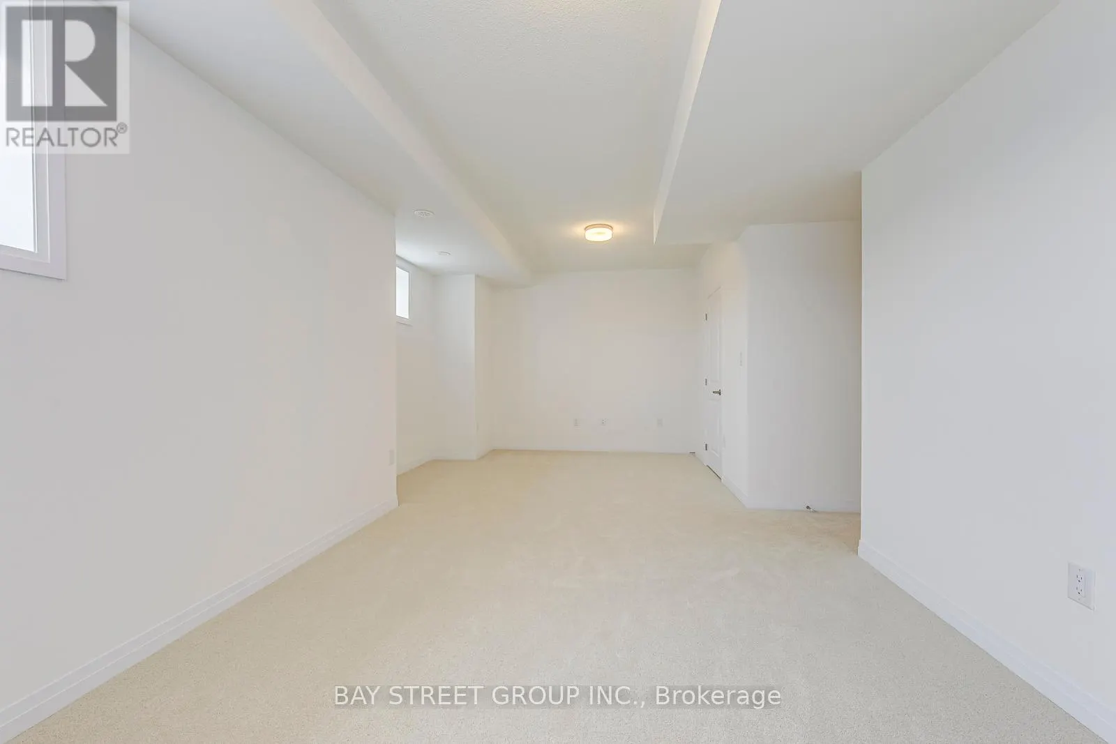 3226 CRYSTAL DRIVE
