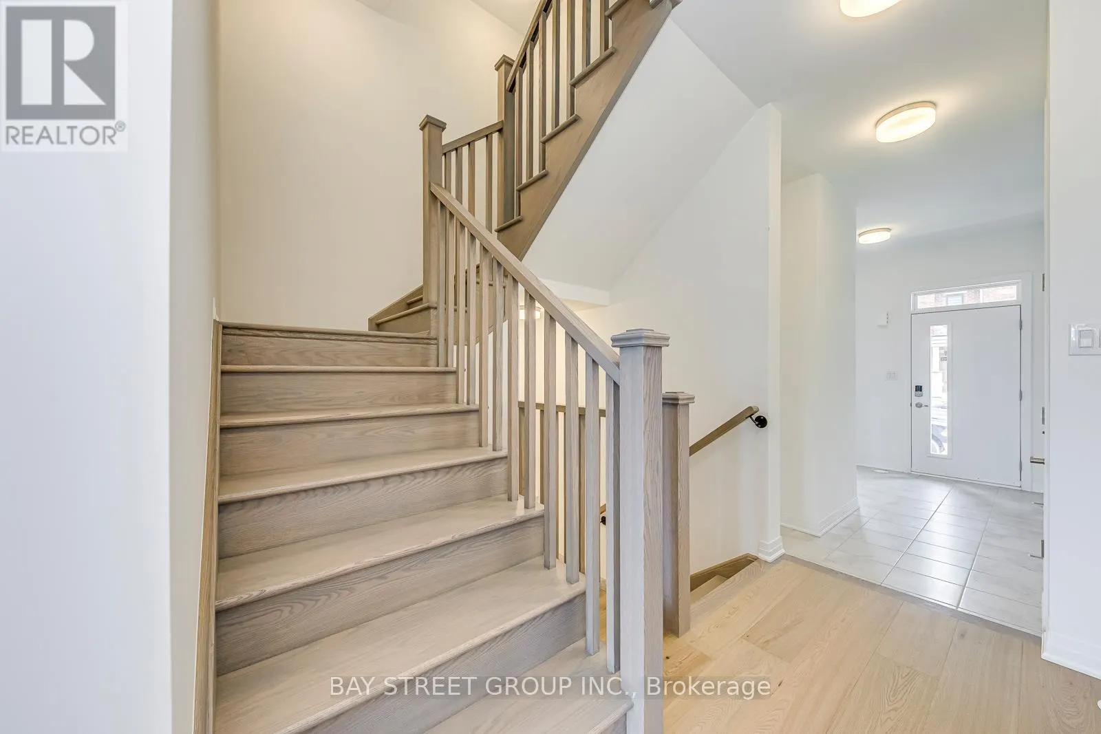 3226 CRYSTAL DRIVE