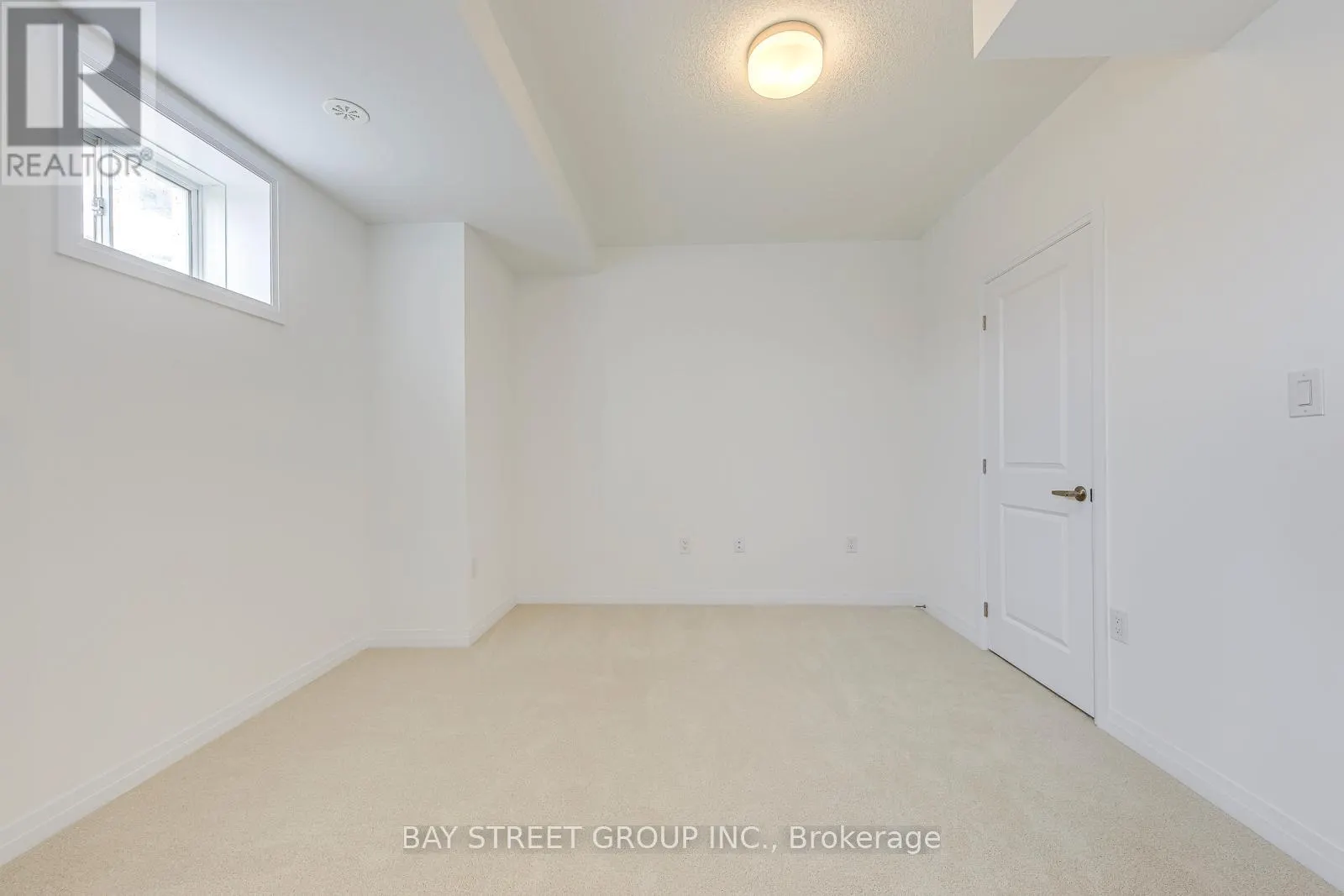 3226 CRYSTAL DRIVE