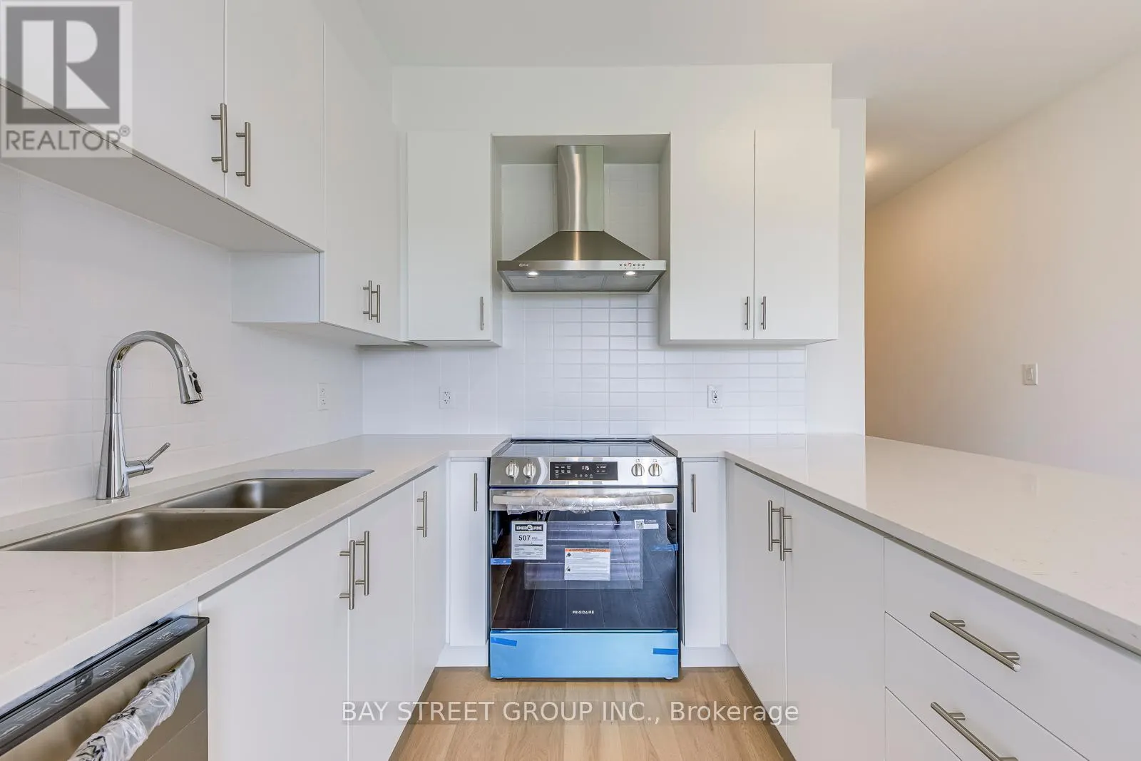 3226 CRYSTAL DRIVE
