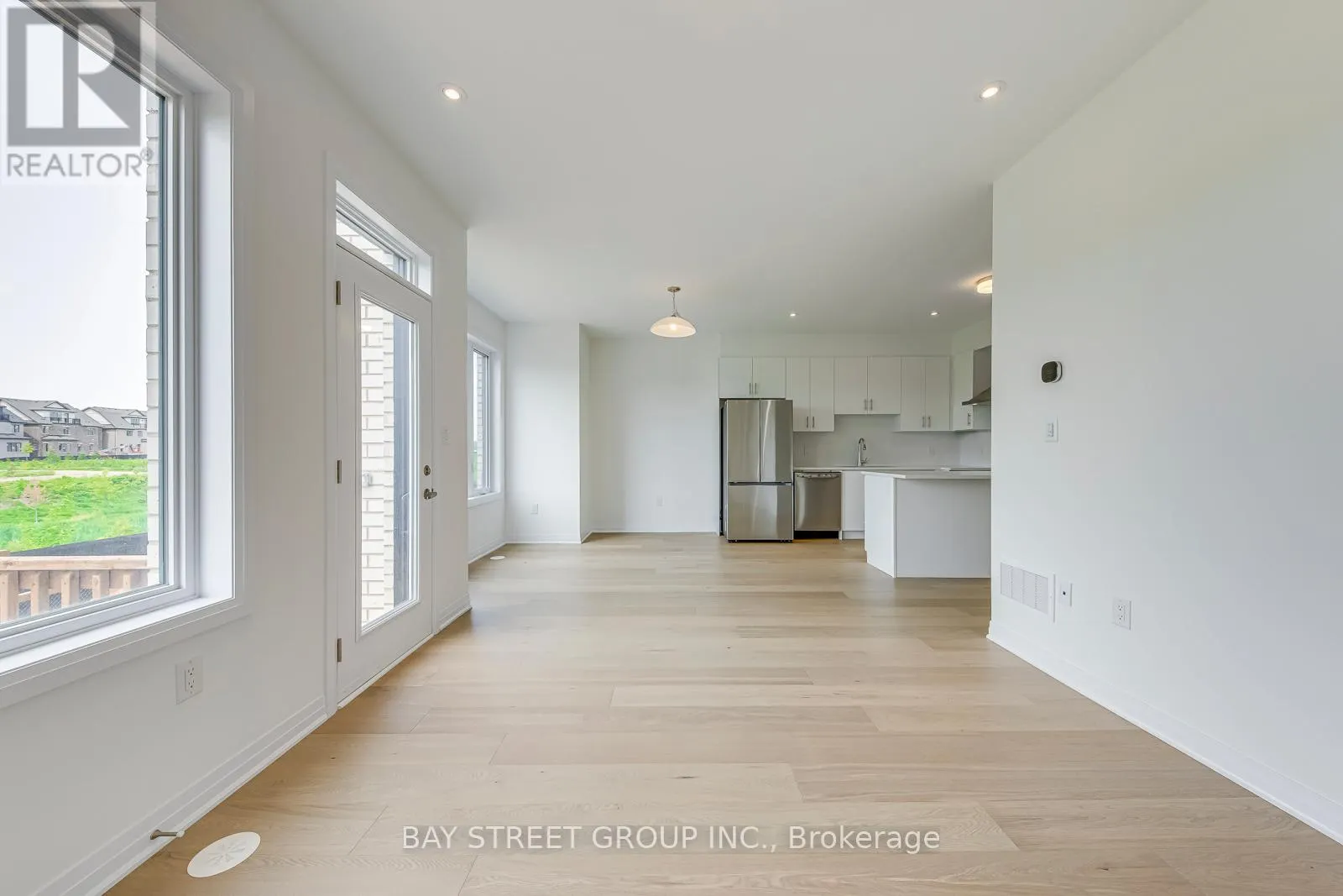 3226 CRYSTAL DRIVE