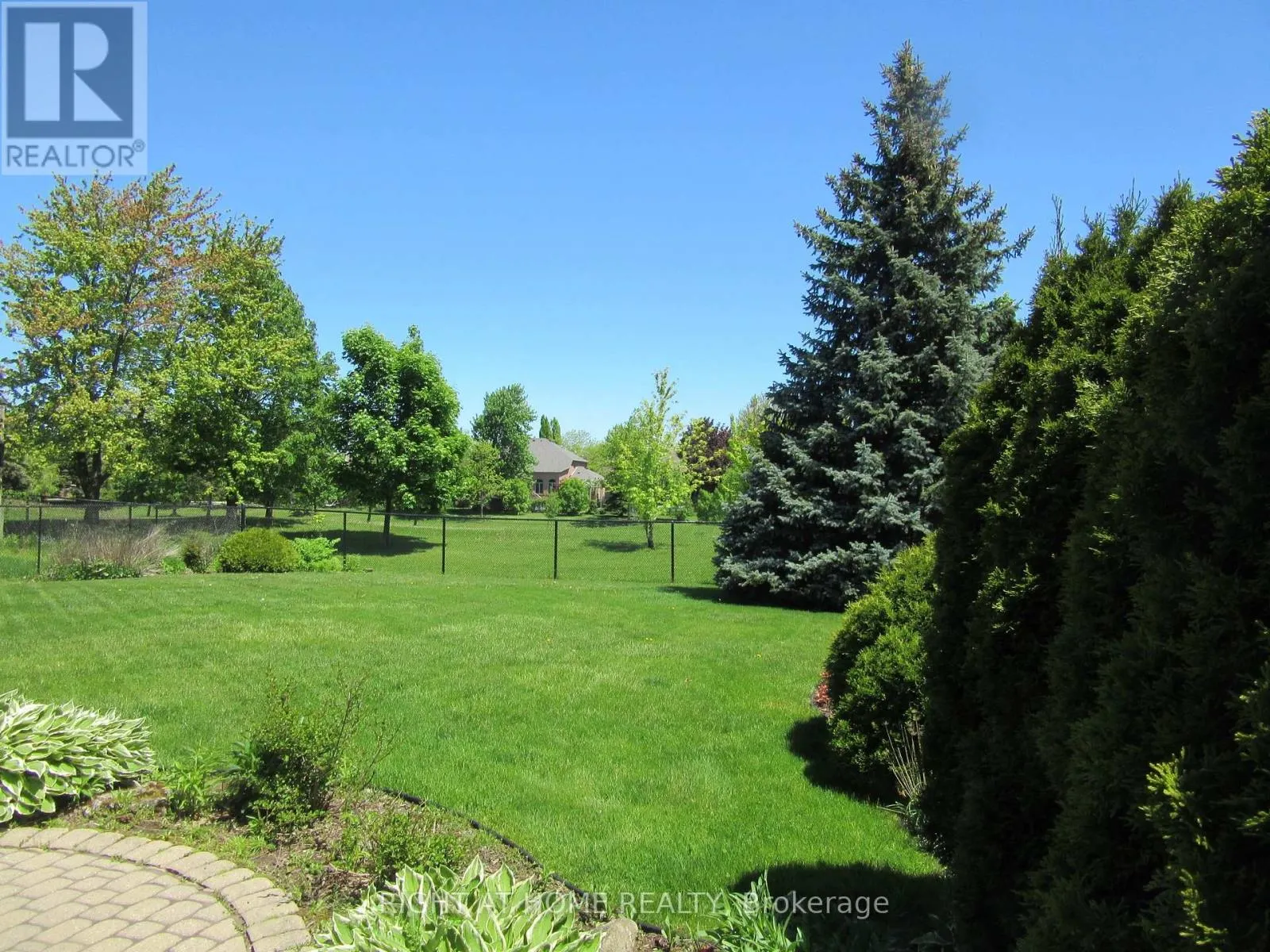 2109 BERWICK DRIVE