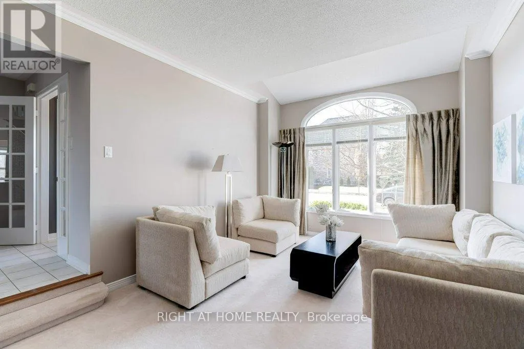 2109 BERWICK DRIVE