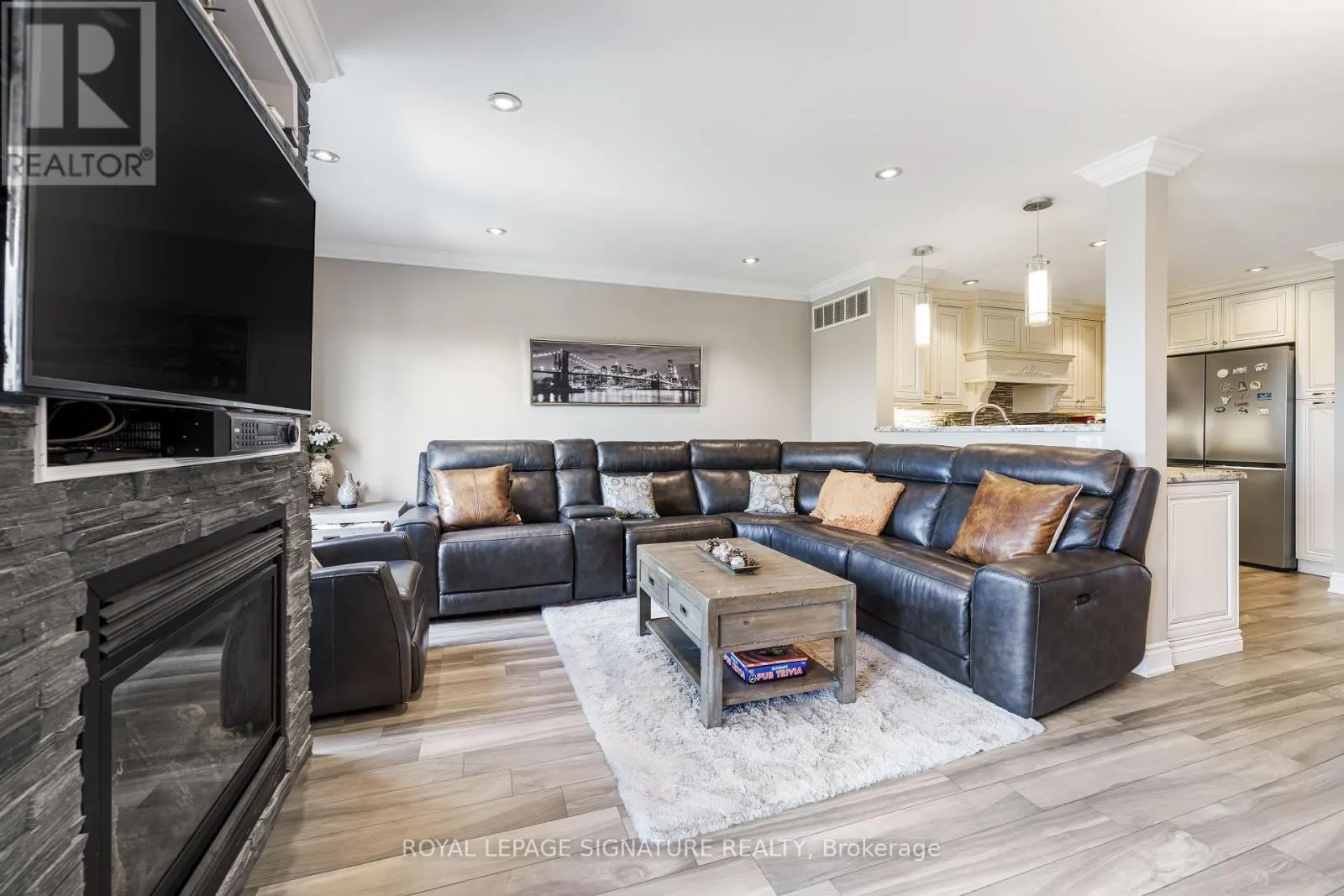 4091 DURSLEY CRESCENT