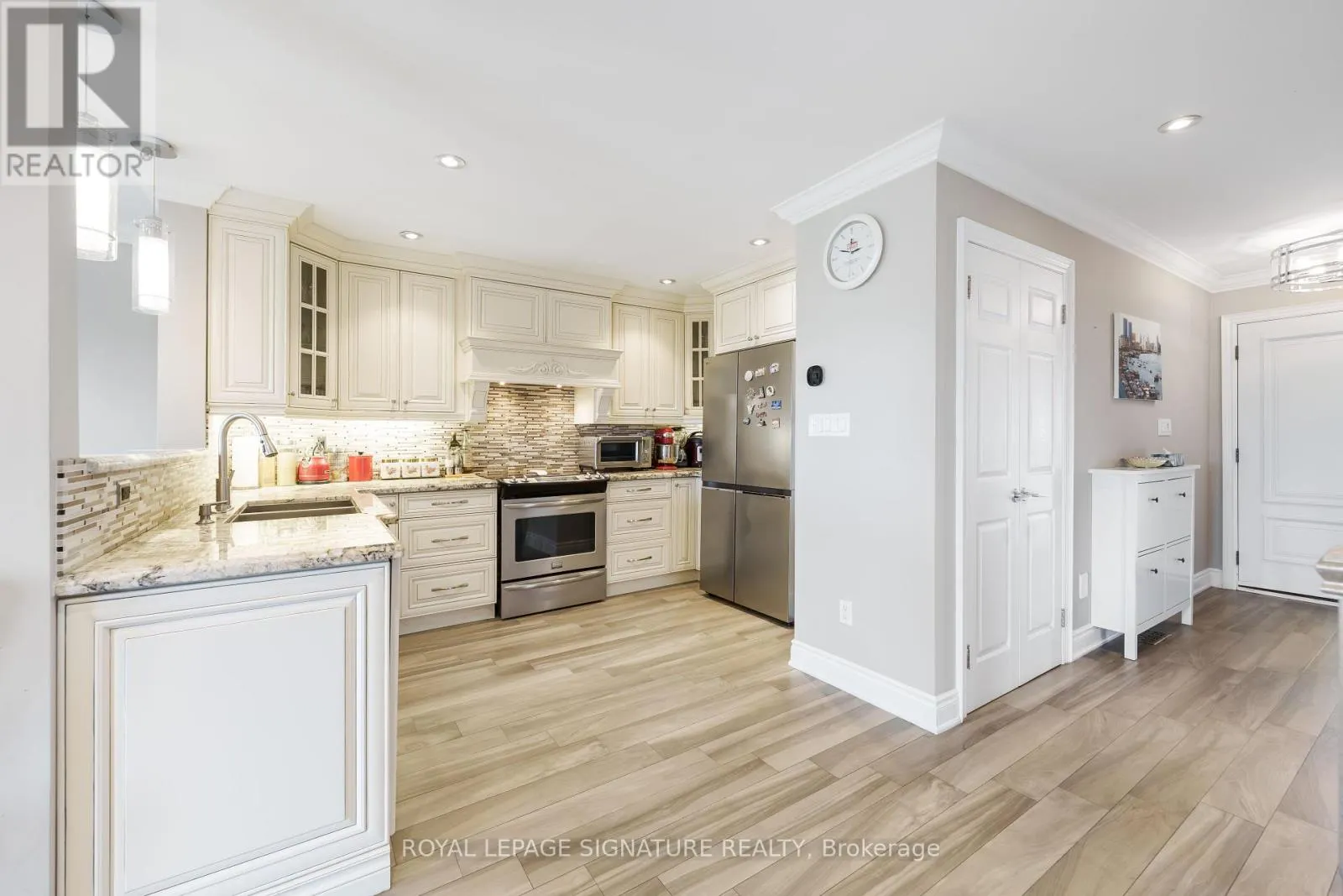 4091 DURSLEY CRESCENT