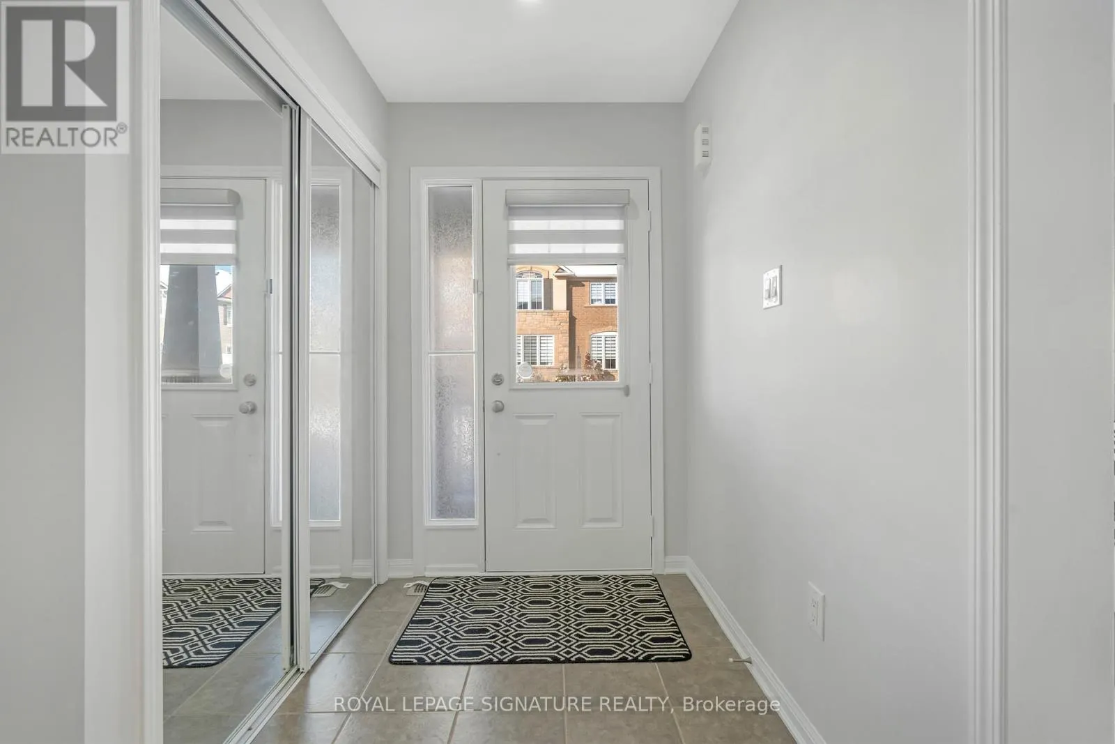 897 FARMSTEAD DRIVE