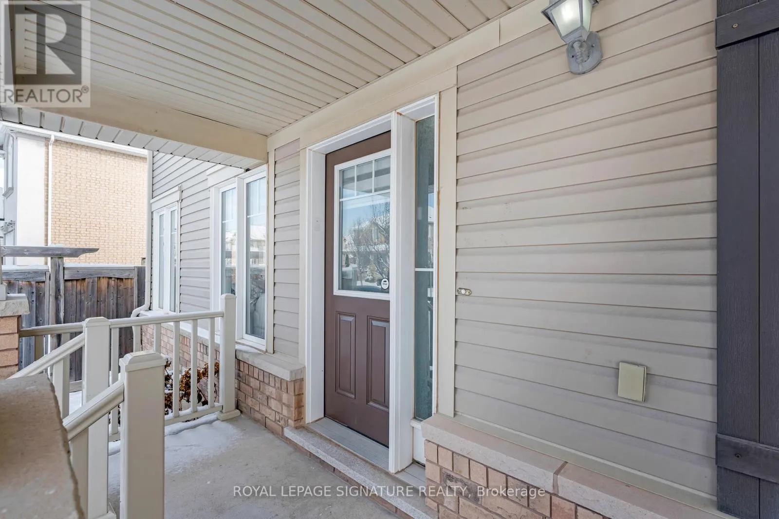 897 FARMSTEAD DRIVE