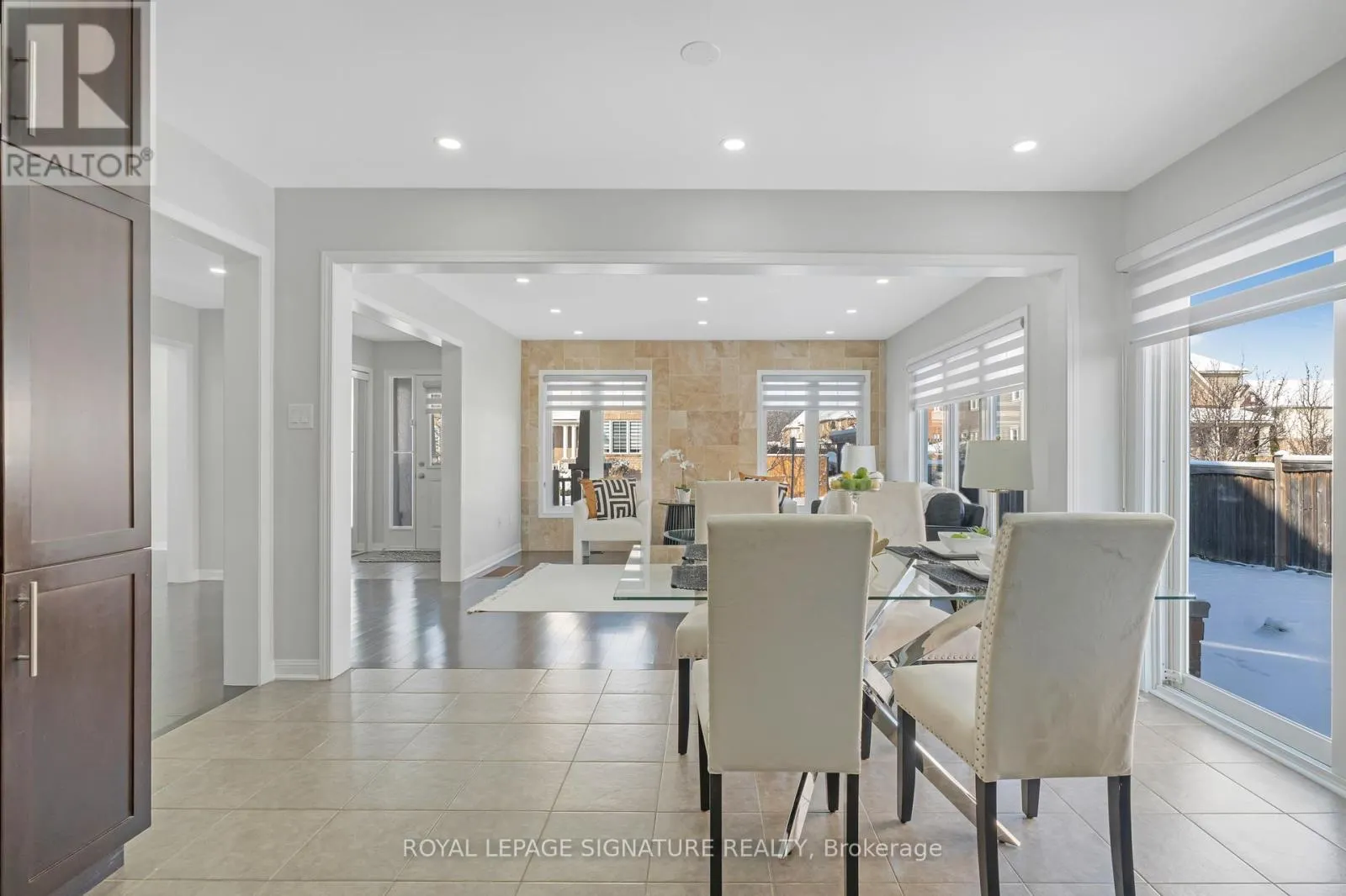 897 FARMSTEAD DRIVE