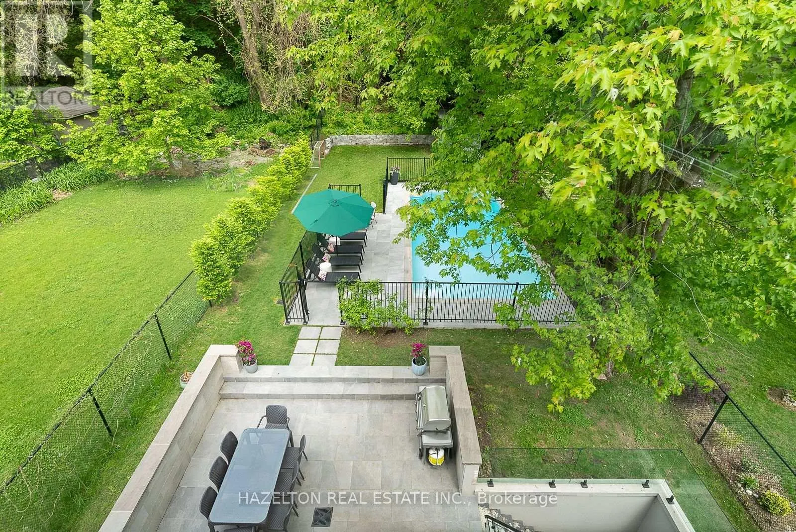 35 WORTHINGTON CRESCENT