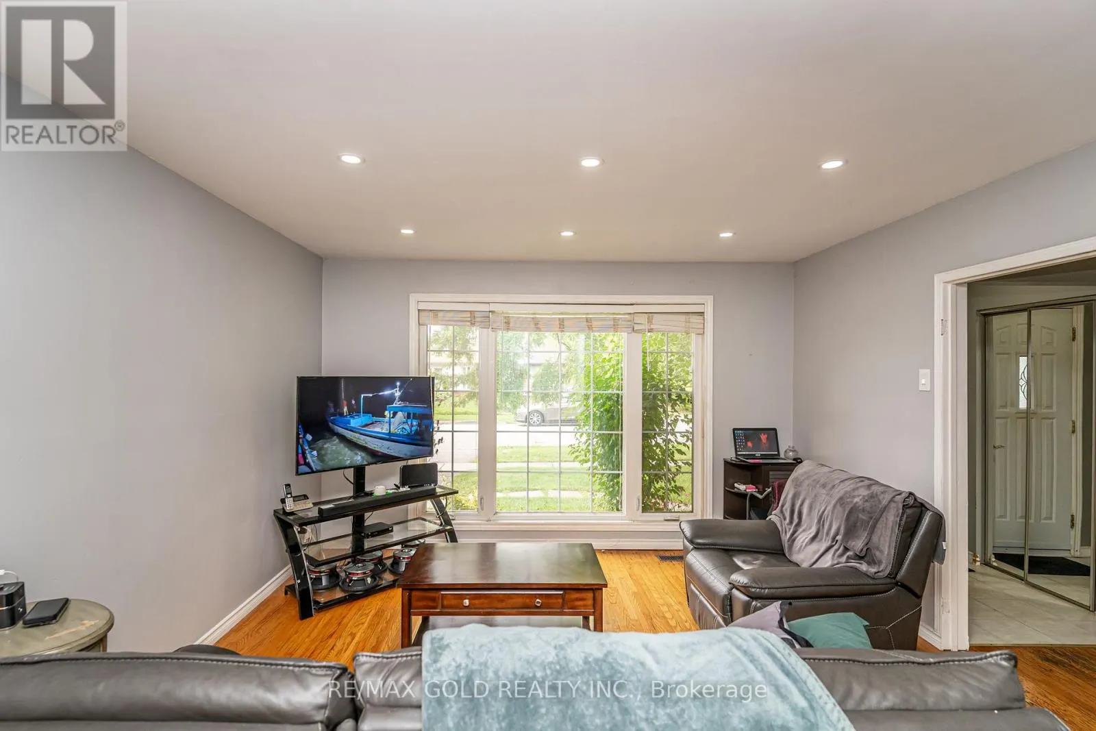 41 ABERDEEN CRESCENT