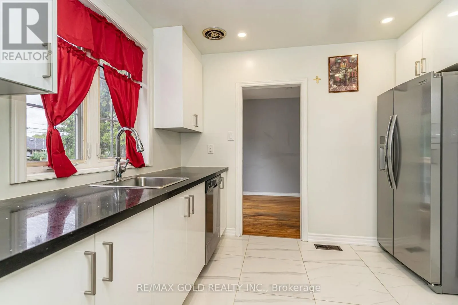 41 ABERDEEN CRESCENT