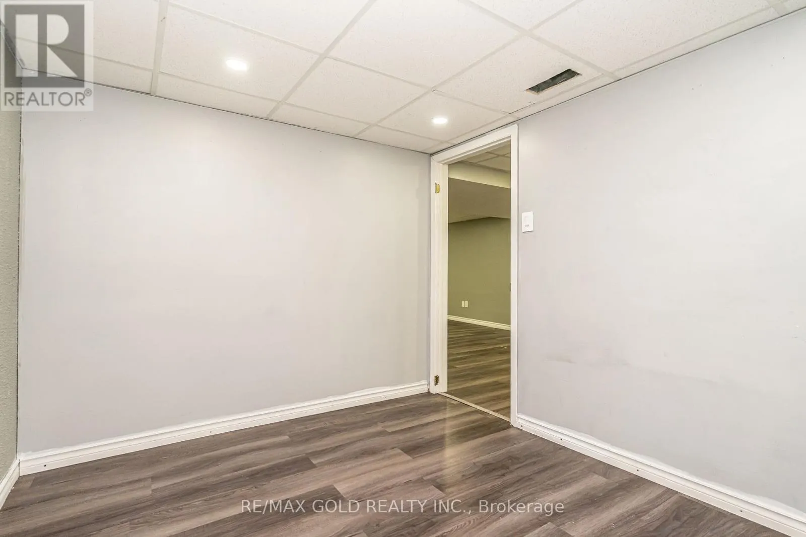 41 ABERDEEN CRESCENT