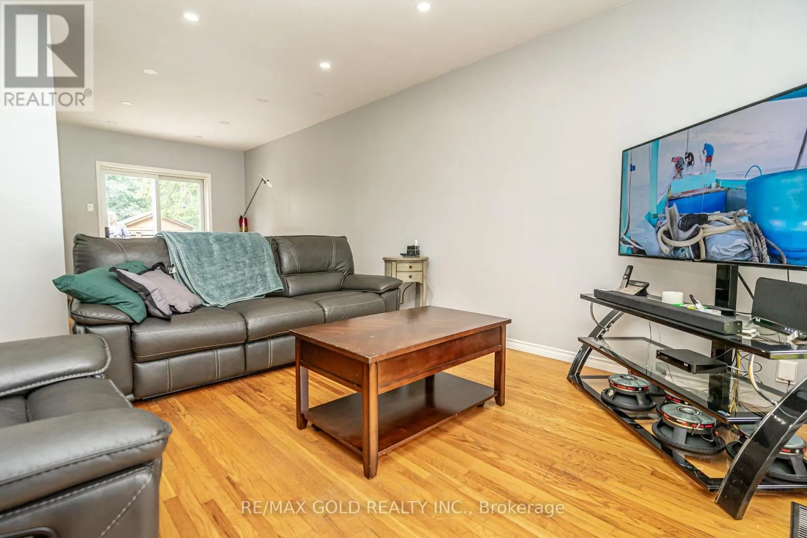 41 ABERDEEN CRESCENT