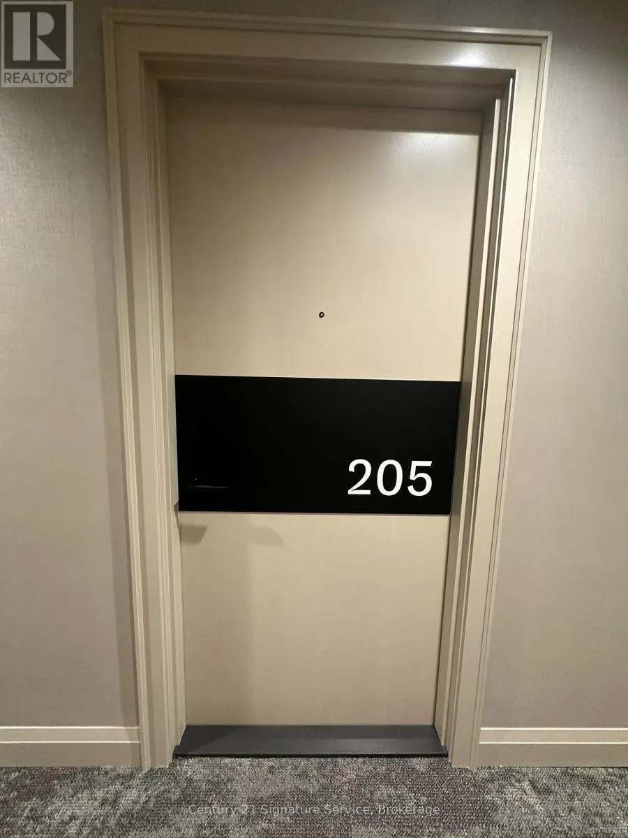 205 - 3250 CARDING MILL TRAIL