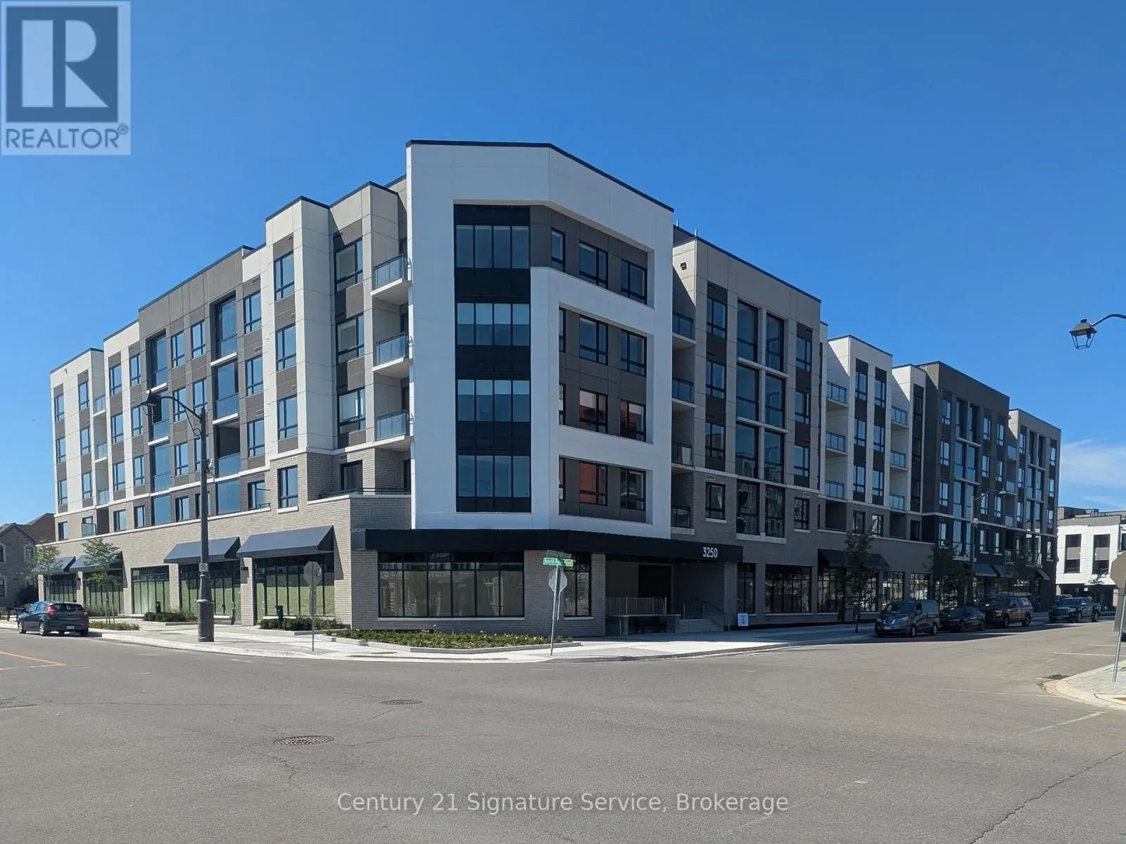205 - 3250 CARDING MILL TRAIL
