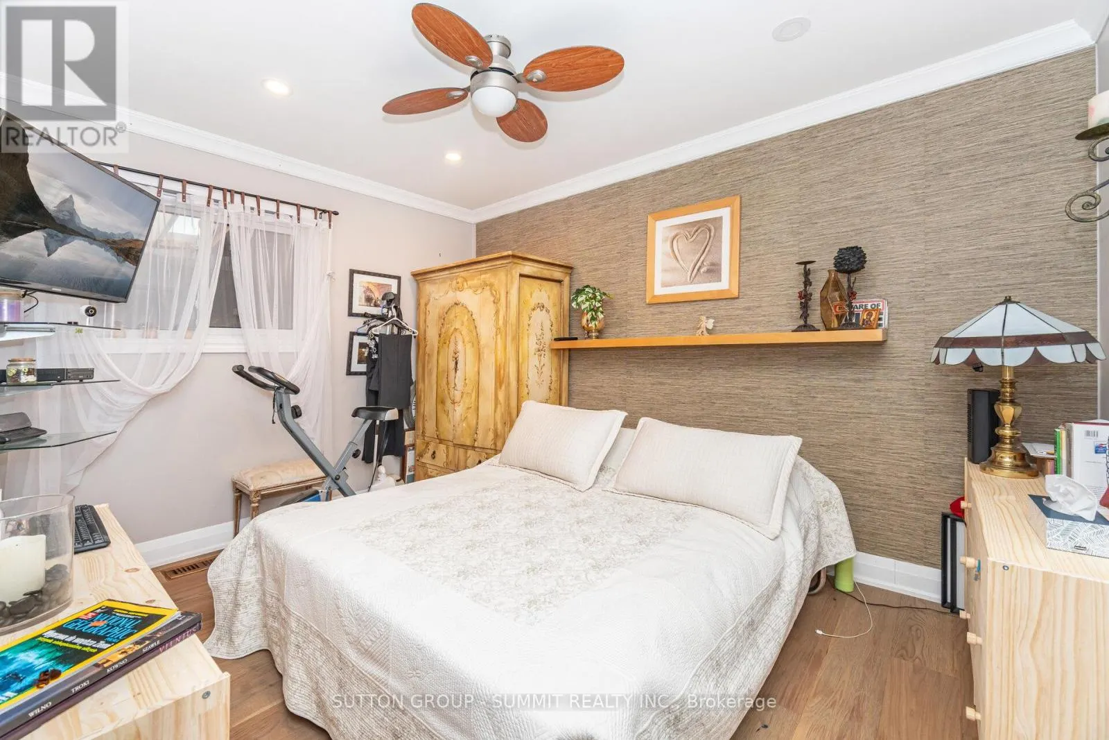18 GOLDING AVENUE