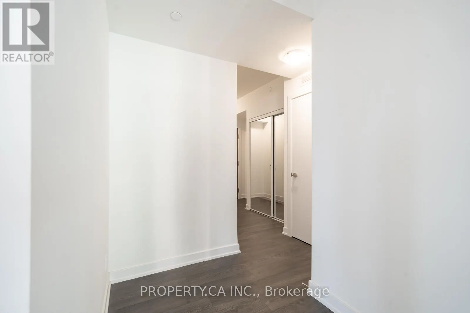 1204 - 251 MANITOBA STREET