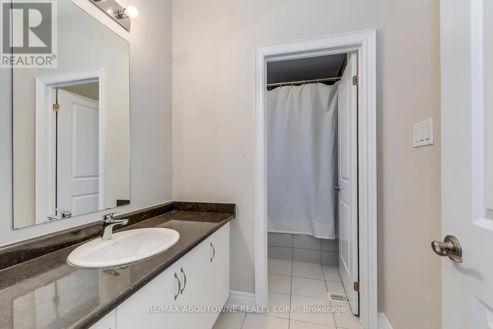 19 RAINDROP TERRACE